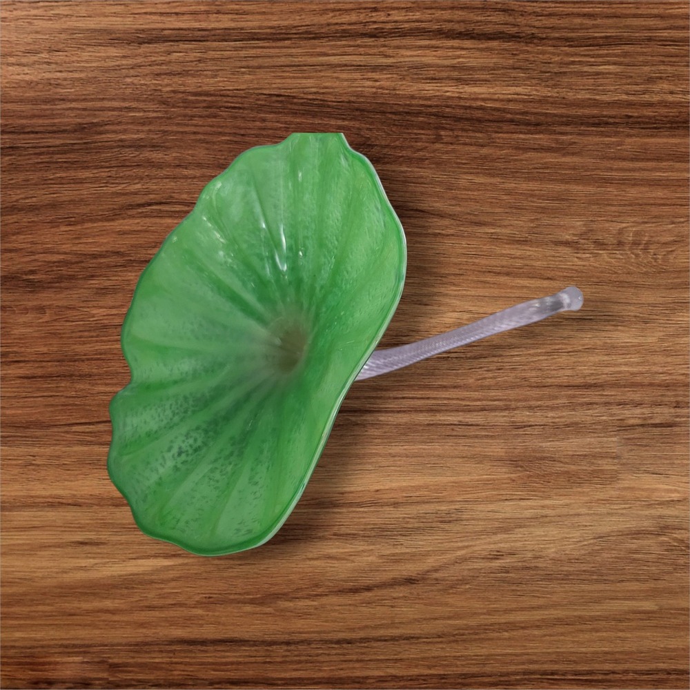 Unbranded Art Glass Flower Sculpture Green Excellent Hand‎ Blown Lily